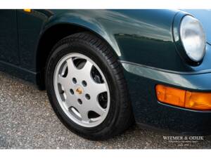 Image 20/42 of Porsche 911 Carrera 4 (1990)