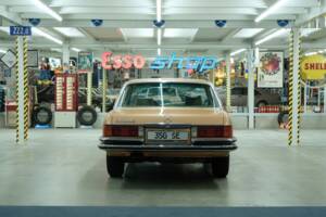 Image 10/50 de Mercedes-Benz 350 SE (1973)