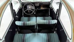 Image 17/38 of Citroën 2 CV 6 (1982)