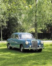 Image 3/9 of Mercedes-Benz 220 S (1957)