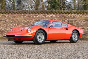 Bild 16/50 von Ferrari Dino 246 GT (1970)