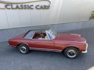 Image 14/50 of Mercedes-Benz 230 SL (1966)
