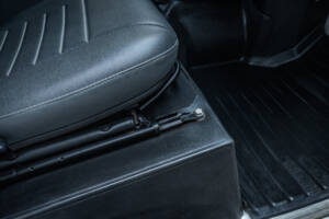 Immagine 43/97 di Land Rover Defender 90 (1995)