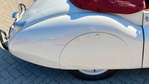 Image 8/23 of Jaguar XK 120 DHC (1954)