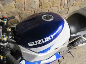 Bild 15/37 von Suzuki DUMMY (2002)