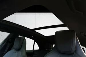 Image 9/13 de Porsche Macan Turbo (2024)