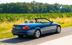 Image 7/31 of BMW 325Ci (2001)