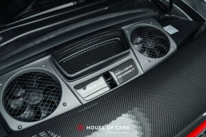 Image 16/25 of Porsche 911 Turbo S Exclusive (2018)