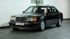 Bild 1/40 von Mercedes-Benz E 500 (1993)