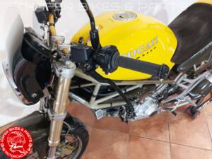 Image 22/31 de Ducati Monster 900 (1996)