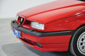 Imagen 8/30 de Alfa Romeo 155  2.0 Q4 4x4 (1992)