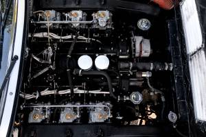 Image 4/32 of Ferrari 400 GT (1977)