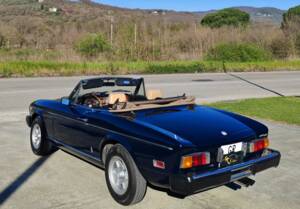 Image 7/42 of FIAT 124 Spider CS1 (1975)