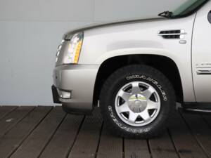 Bild 7/50 von Cadillac Escalade (2009)