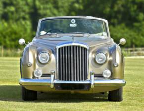Immagine 4/50 di Bentley S 1 Continental DHC (1958)