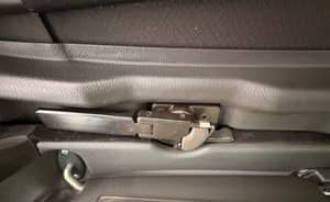 Immagine 44/75 di BMW 320i (1988)