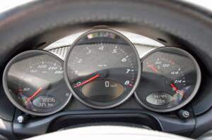 Immagine 16/25 di Porsche Boxster (2010)