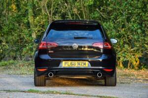 Bild 10/35 von Volkswagen Beetle 2.0 TSI (2017)