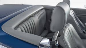 Image 22/29 of Mercedes-Benz 560 SL (1987)