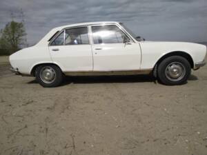 Image 7/8 de Peugeot 504 GL (1976)