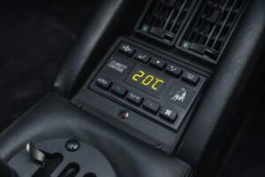 Imagen 40/51 de Lamborghini Countach 25th Anniversary (1990)