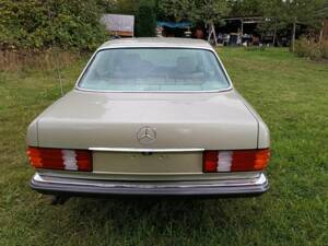 Immagine 4/7 di Mercedes-Benz 500 SE (1979)