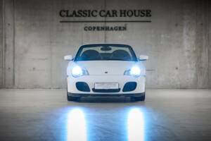 Bild 24/100 von Porsche 911 Carrera 4S (2004)