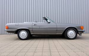 Image 1/96 of Mercedes-Benz 560 SL (1987)