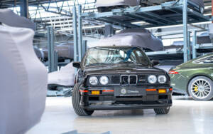 Image 87/91 of BMW M3 Sport Evo (1990)