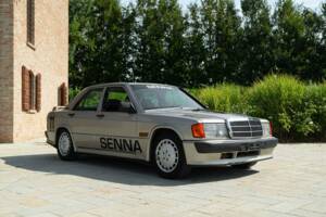 Obraz 2/50 pojazdu Mercedes-Benz 190 E 2.3-16 (1985)