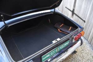 Bild 30/43 von Ferrari 365 GT 2+2 (1970)