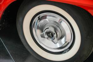 Image 18/44 of Dodge Polara (1965)