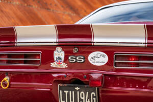 Image 19/37 of Chevrolet Camaro (1969)