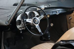 Image 47/50 of Alfa Romeo 2000 Spider (1959)