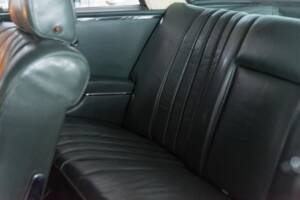 Image 27/38 of Mercedes-Benz 280 SE 3,5 (1970)