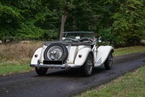 Image 8/50 of MG TF 1500 (1954)