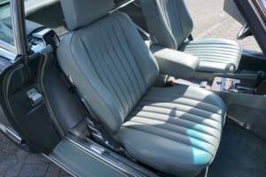 Image 18/36 de Mercedes-Benz 560 SL (1986)