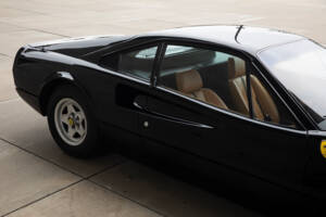Image 37/38 of Ferrari 308 GTB (1977)