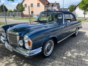 Bild 10/29 von Mercedes-Benz 280 SE 3,5 (1970)