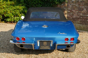 Imagen 24/50 de Chevrolet Corvette Sting Ray Convertible (1964)