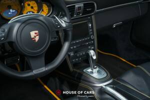 Immagine 21/24 di Porsche 911 Turbo S (2011)