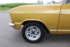 Immagine 11/38 di Opel Kadett 1,2 S (1971)