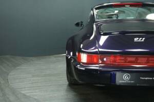 Immagine 34/50 di Porsche 911 Carrera 4 (1993)