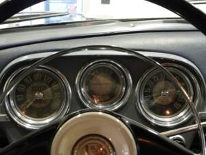 Image 7/15 of Alfa Romeo 2000 Spider (1958)