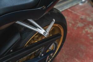 Image 39/46 de Yamaha YZF-R1 (2006)