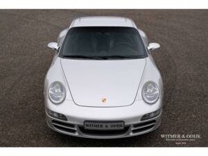Immagine 7/29 di Porsche 911 Carrera 4S (2007)