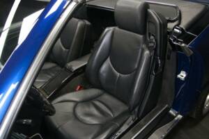 Image 20/49 of Mercedes-Benz SL 500 (2000)