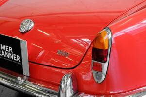Image 40/47 of Alfa Romeo Giulia 1600 Spider (1963)