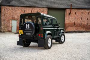 Image 18/50 de Land Rover Defender 90 Td5 (1999)