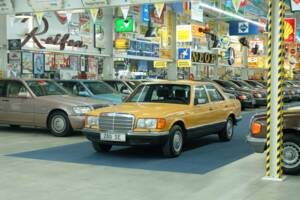 Bild 19/50 von Mercedes-Benz 280 SE (1981)